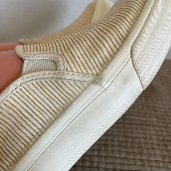 Keds Slip On Shoes size 7.0 - Picture 11 of 14